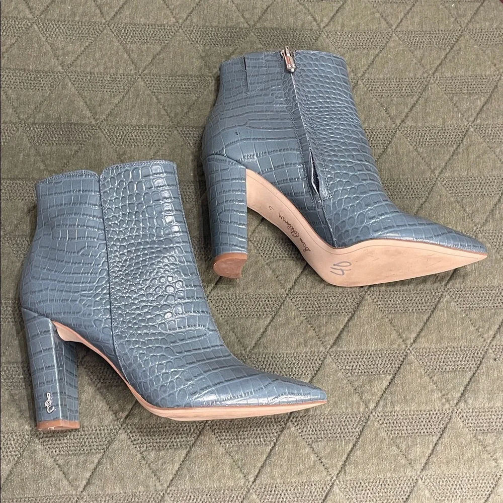 Sam Edelman Gray- Teal Croc-Embossed Ankle Boots, size 6 - Picture 6 of 12